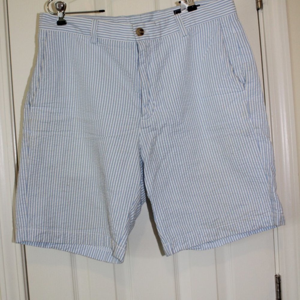 Vineyard Vines Men's Seersucker Shorts - Picture 2 of 6